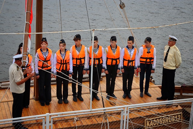 Юные моряки Нижнего Новгорода прошли практику на «Святом Косме»