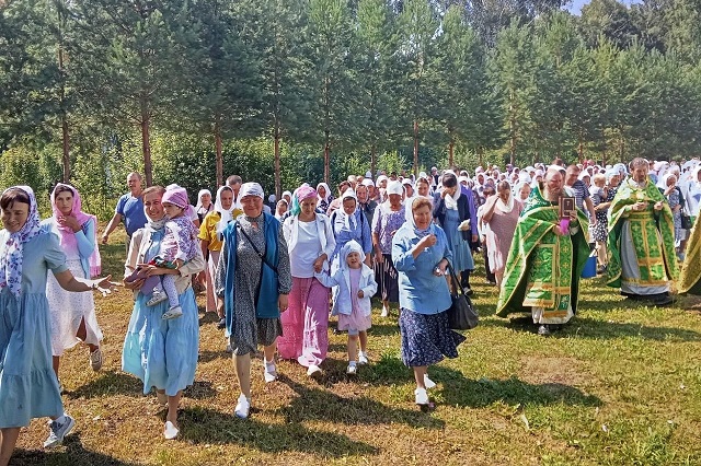 В Марий Эл совершена литургия на горномарийском языке
