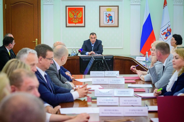 Реализацию прав детей с аутизмом на получение образования обсудили в правительстве 