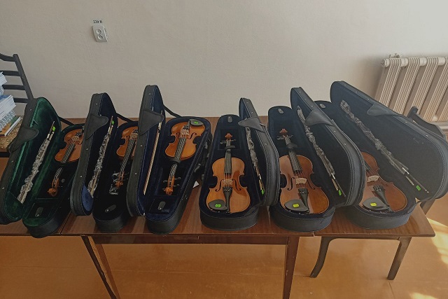 Новые музыкальные инструменты получат детские школы искусств