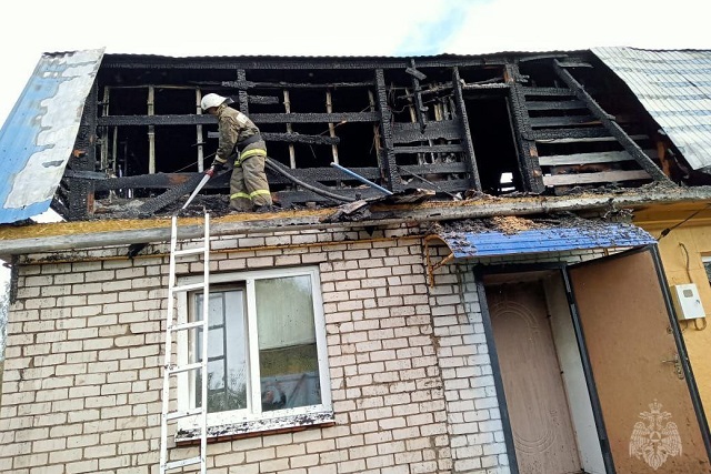 В Волжском районе огнём серьезно поврежден жилой дом 