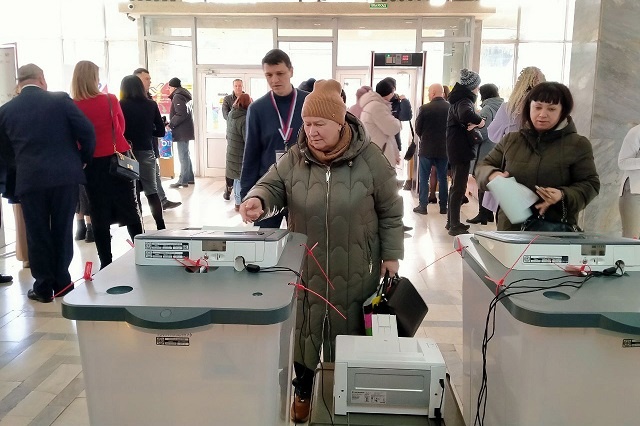 В Марий Эл во второй день голосования явка на выборах составила 53,81 %