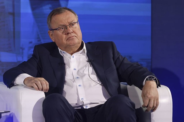 Андрей Костин назвал условие для роста российского рынка акций