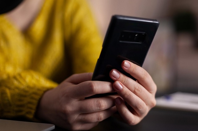 Мошенники обманули двух женщин на 10 миллионов рублей