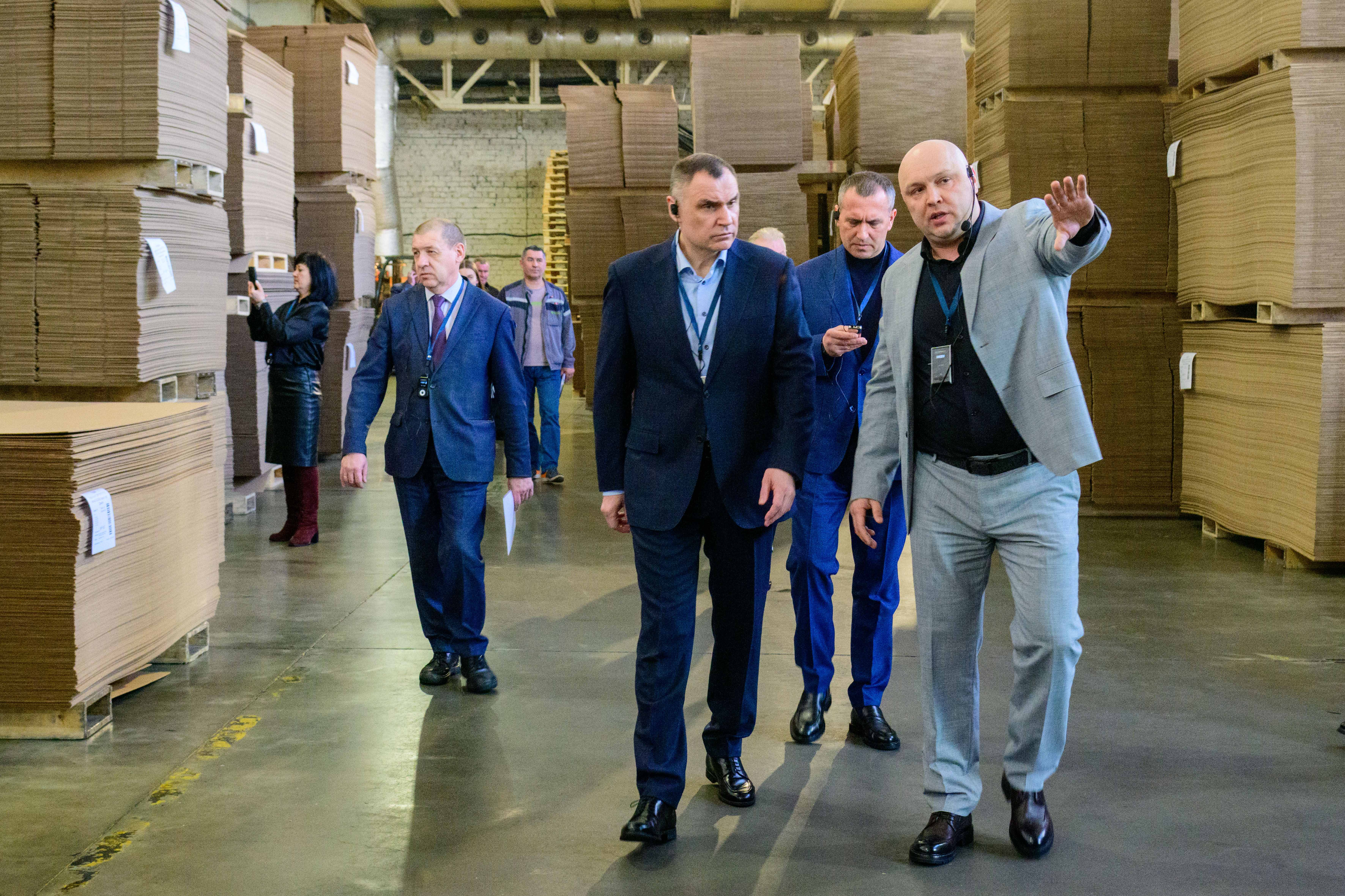 Юрий Зайцев оценил потенциал крупнейшего производителя упаковки в Марий Эл