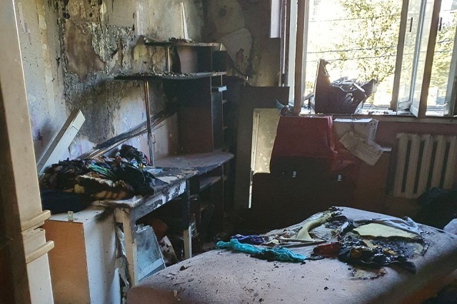 Пожарные помогли эвакуироваться 42 жильцам дома в Медведеве 