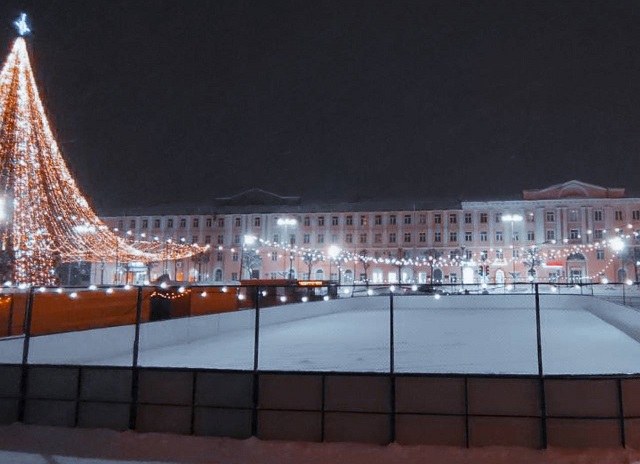 В Йошкар-Оле официально начали работать ледовые катки под открытым небом