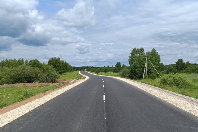 В Новоторъяльском районе отремонтировали подъездную дорогу к деревне Маркелово