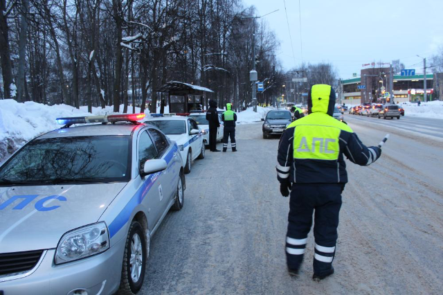 Сплошная проверка в Йошкар-Оле выявила двух нарушителей правил дорожного движения