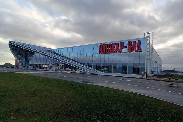 На фасаде нового терминала аэропорта появилась надпись «Йошкар-Ола» 