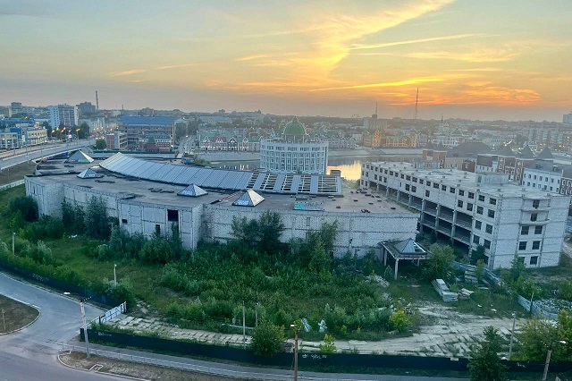 Процесс реализации долгостроя на улице Эшкинина приостановлен 