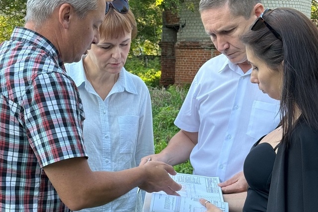 В мэрии обсудили план реконструкции Семёновского сквера