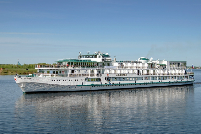 В воскресенье в Козьмодемьянск прибудут первые теплоходы новой навигации