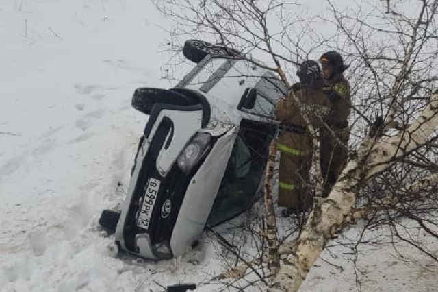 В Сернурском районе легковой автомобиль «улетел» в кювет