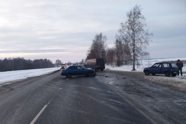   В Горномарийском районе произошло столкновении двух автомобилей ВАЗ