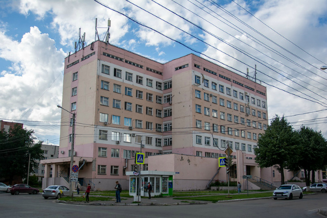 Как будут работать больницы и поликлиники в майские праздники