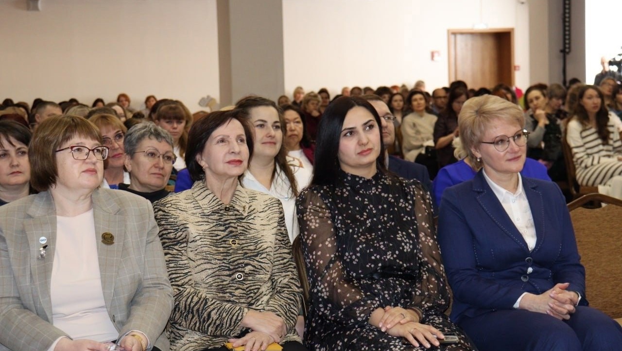 В Марий Эл прошел форум классных руководителей В Марий Эл прошел форум классных руководителей