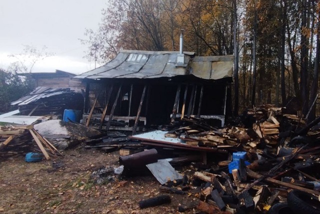 В садоводческом товариществе Медведевского района сгорела баня 