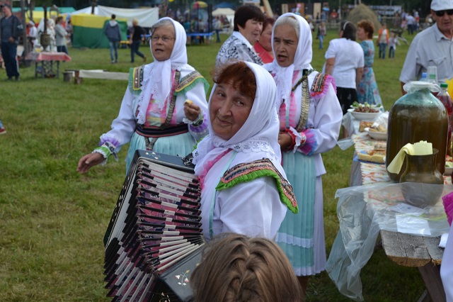 В посёлке Морки решили объединить в субботу два праздника 