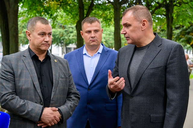 По обращениям горожан в Йошкар-Оле благоустроят ещё три двора По обращениям горожан в Йошкар-Оле благоустроят ещё три двора