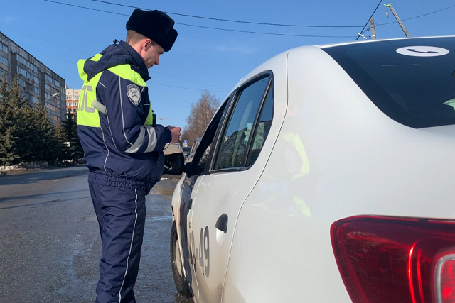 В Марий Эл сотрудники ГАИ подвели итоги операции «Такси» 