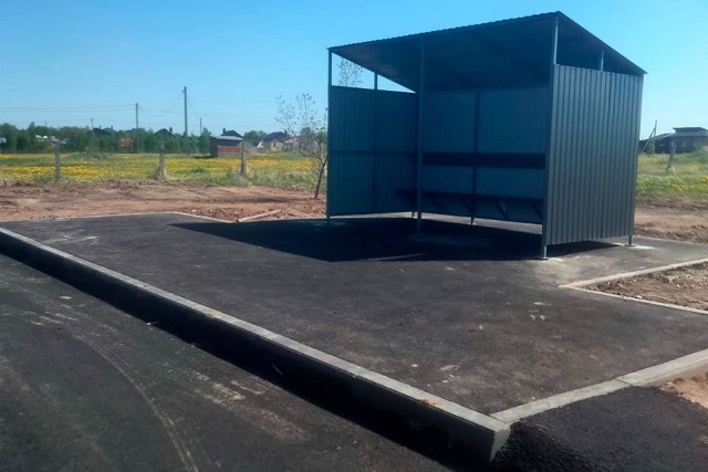 В посёлке Знаменском благоустроили разворотную площадку 