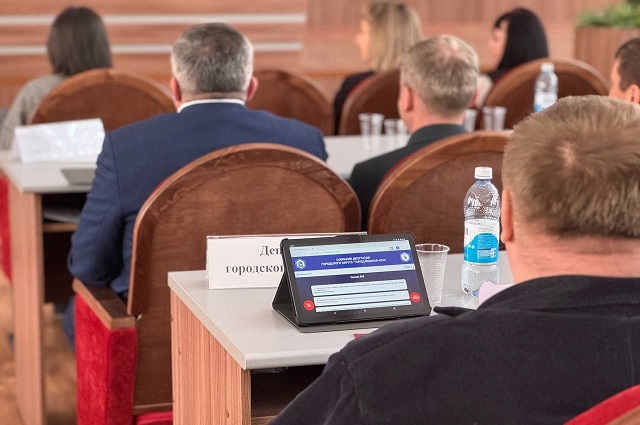 Депутаты Горсобрания Йошкар-Олы протестировали систему автоматизации 