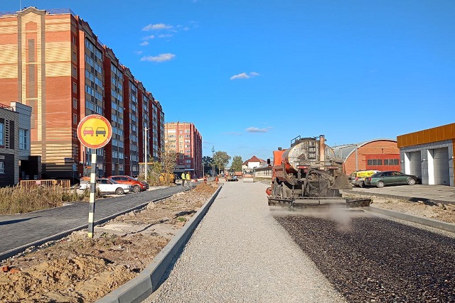 В городе Йошкар-Оле ремонтируют последнюю в этом году улицу