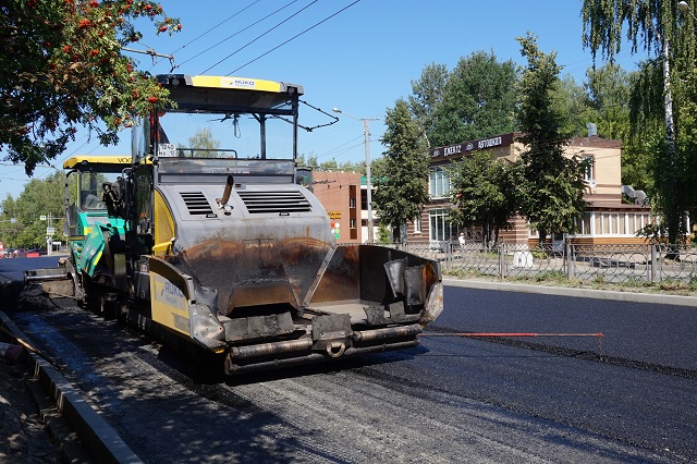 Дорожники озвучили свои планы по ремонту дорог этим летом