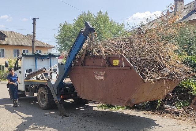 В мэрии Йошкар-Олы объяснили, куда обратиться, если не вывезен мусор