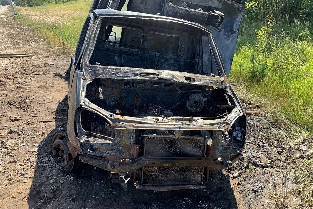 Грузовой автомобиль загорелся на федеральной трассе в Марий Эл Грузовой автомобиль загорелся на федеральной трассе в Марий Эл
