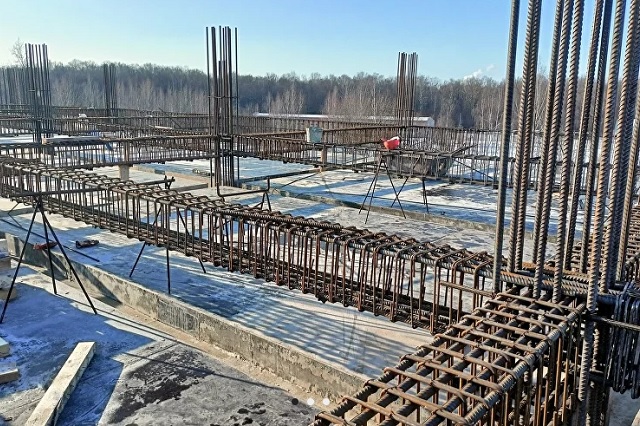 В новом инфекционном корпусе ДРКБ монтируют инженерные системы 