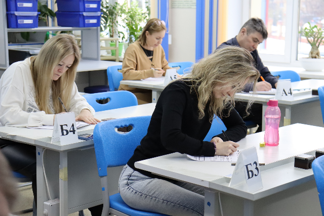 В Марий Эл родители выпускников сдадут пробный ЕГЭ по русскому языку