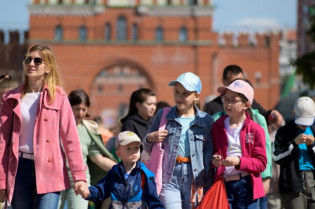 В Марий Эл родители 53,5 тысяч детей получают единое пособие