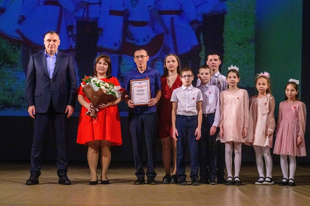 В Марий Эл ежегодно 28 марта будет праздновать День многодетной семьи