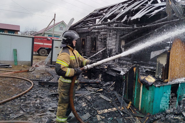 Пожилая женщина травмирована при пожаре в Параньгинском районе 