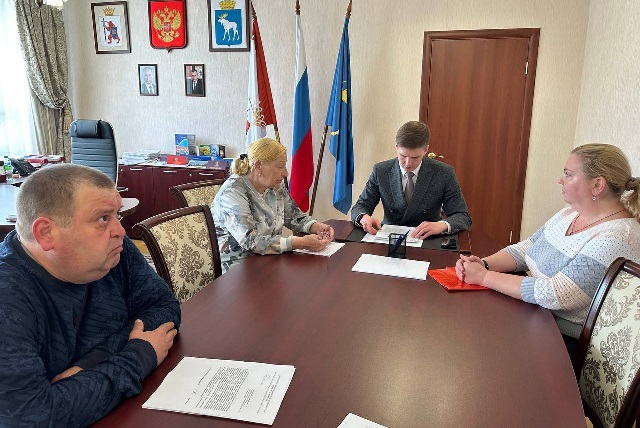 Глава Йошкар-Олы Лев Покровский провёл приём граждан 