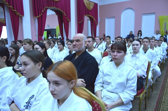 В Йошкар-Оле дан старт студенческому форуму боевых искусств