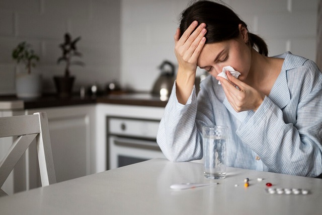 Специалисты фиксируют рост заболеваемости ОРВИ и коронавирусом 