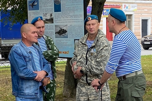 В столице Марий Эл отметили День воздушно-десантных войск 