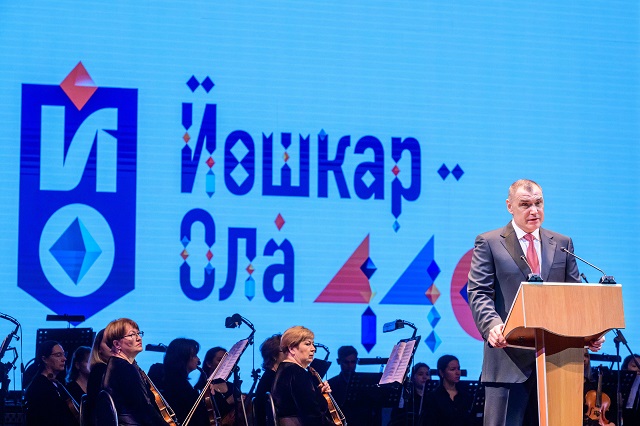 Юрий Зайцев поздравил жителей Йошкар-Олы с Днём города