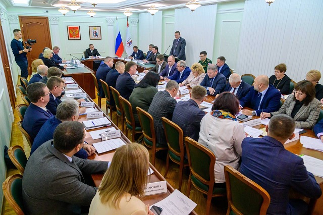 Глава Марий Эл Юрий Зайцев провел совещание по оперативным вопросам