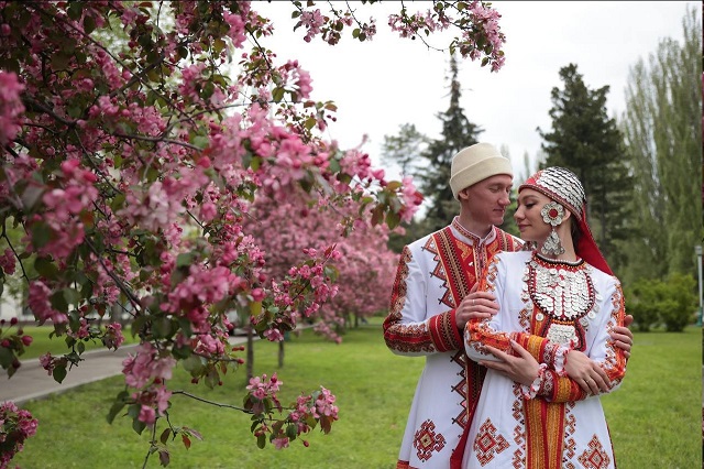 Пара из Марий Эл поженилась на свадебном фестивале в Москве