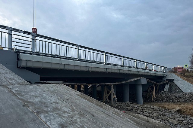Капитальный ремонт моста в Семёновке близок к завершению