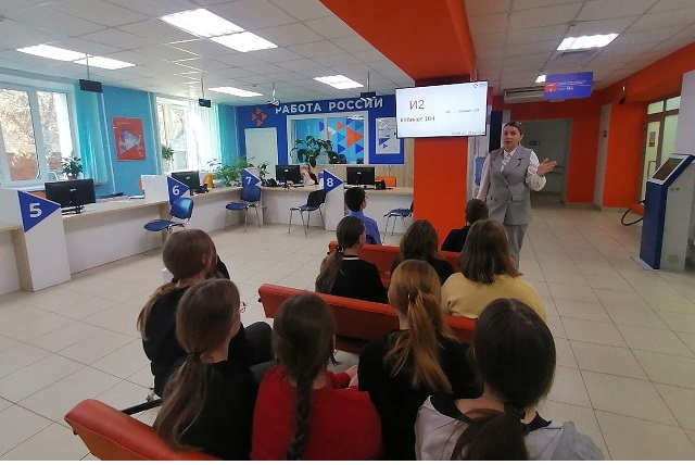 В Марий Эл реализуется программа по содействию занятости молодёжи