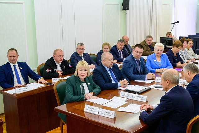 Оказание помощи участникам СВО обсудили в правительстве Марий Эл Оказание помощи участникам СВО обсудили в правительстве Марий Эл