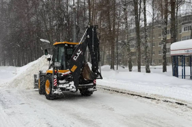 В Йошкар-Оле усилены меры по уборке снега в связи с аномальными осадками