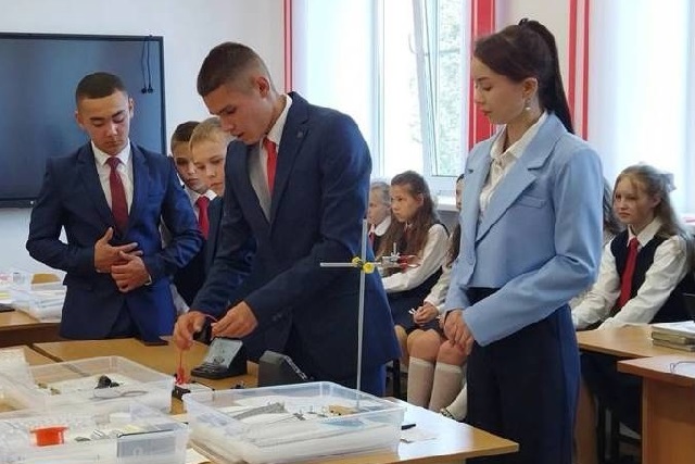 В Сернурском районе открылись три Центра образования «Точка роста»