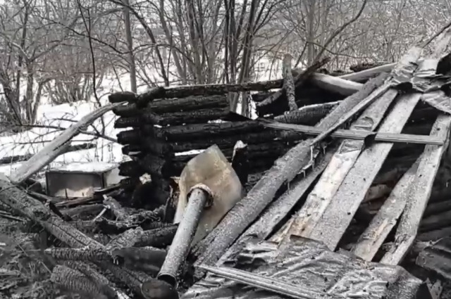 Дом и баня сгорели в садоводческом товариществе в Медведевском районе