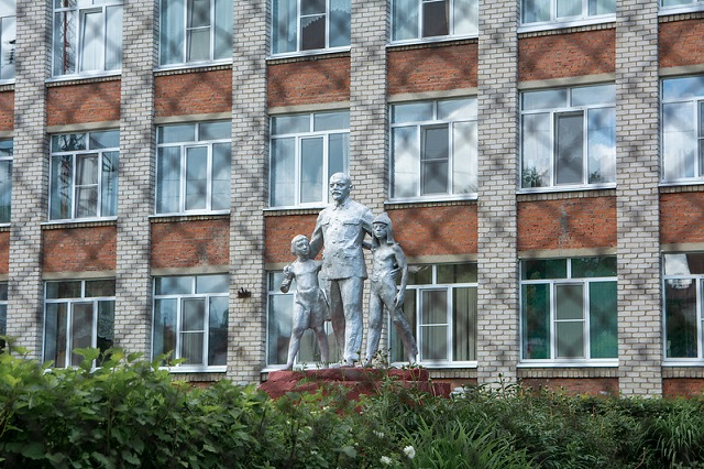 Прокуратура проверит информацию о сборах денег на школьные нужды